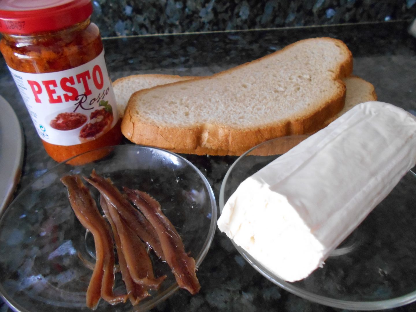 738° receta TOSTAS O BRUSCHETTA CON PESTO ROSSO — MAYTE EN LA COCINA